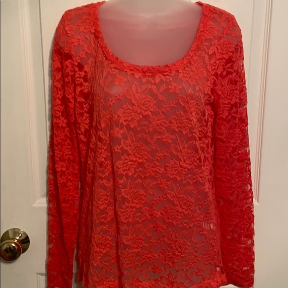 LACE! Top by Charlotte Russe - Picture 1 of 4